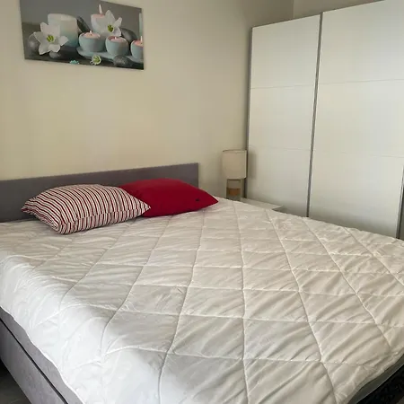 In Near The דירה